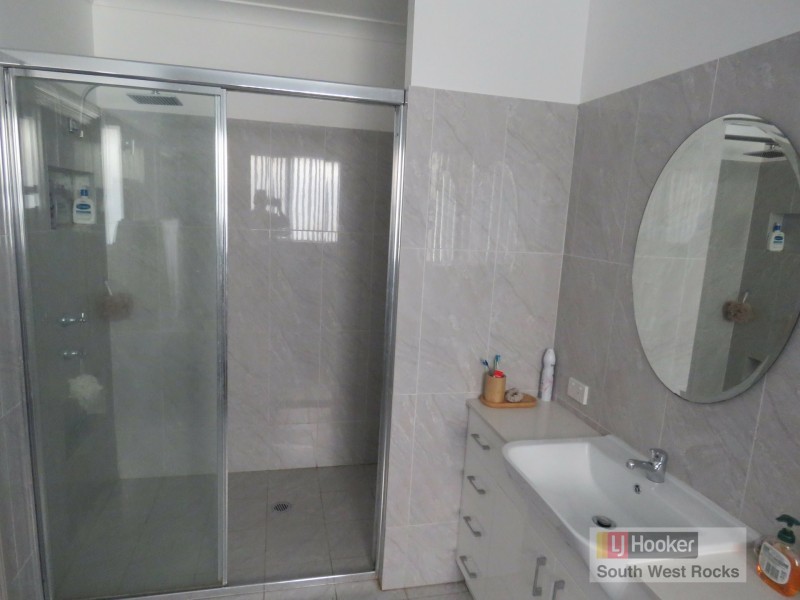 3 Dolphin Crescent, South West Rocks NSW 2431