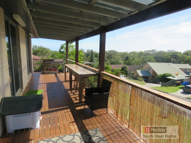 3 Dolphin Crescent, South West Rocks NSW 2431