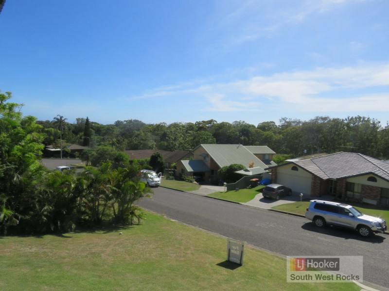3 Dolphin Crescent, South West Rocks NSW 2431
