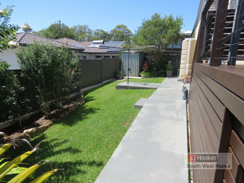 3 Links View Close, South West Rocks NSW 2431