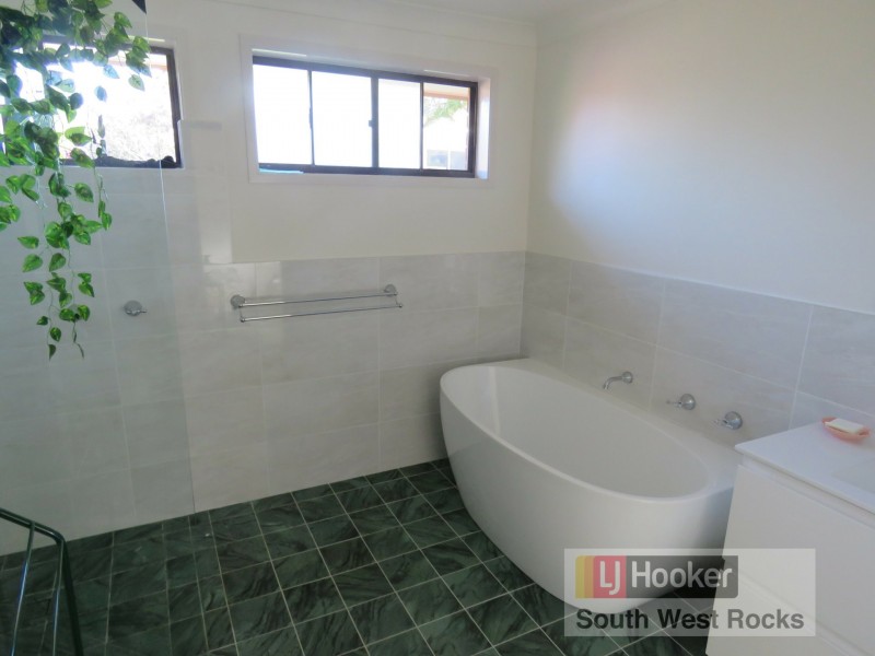 7 Wentworth Avenue, South West Rocks NSW 2431