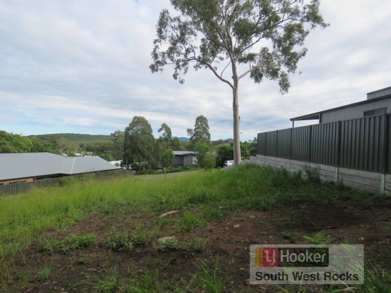 25 Racemosa Circuit, South West Rocks NSW 2431