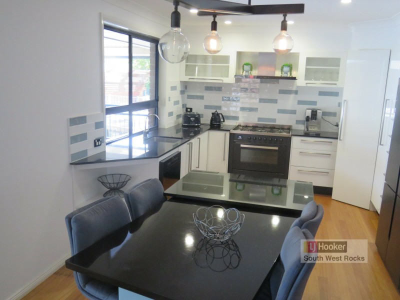 19 Marlin Drive, South West Rocks NSW 2431