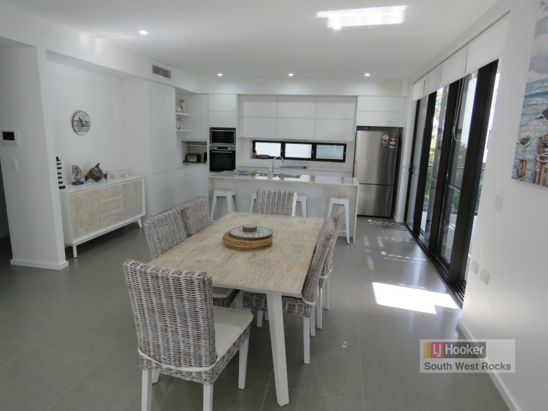 102/19 Gregory Street, South West Rocks NSW 2431