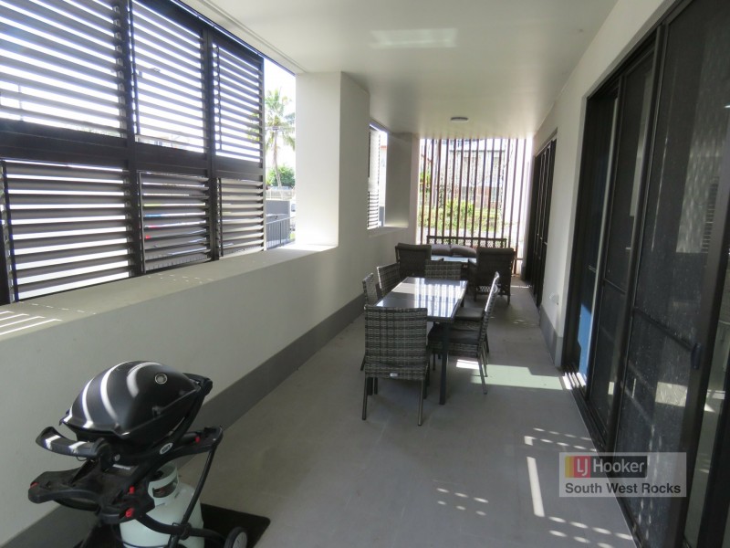 102/19 Gregory Street, South West Rocks NSW 2431
