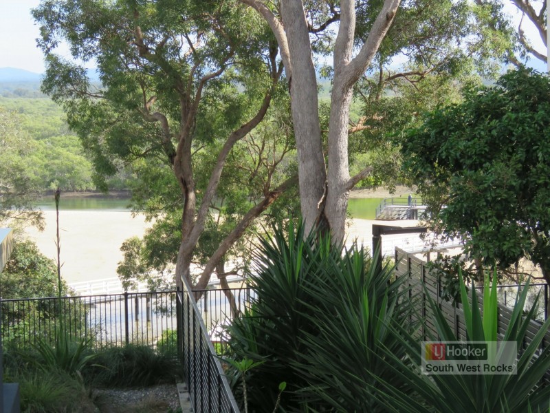 102/19 Gregory Street, South West Rocks NSW 2431