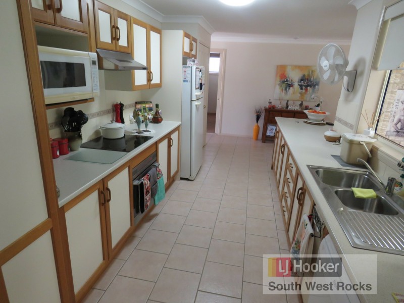 7 Everglades Place, South West Rocks NSW 2431