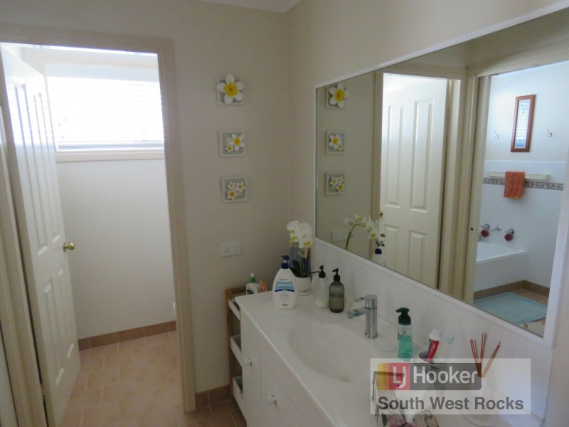 7 Everglades Place, South West Rocks NSW 2431