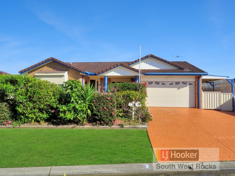 3 Rafferty Crescent, South West Rocks NSW 2431
