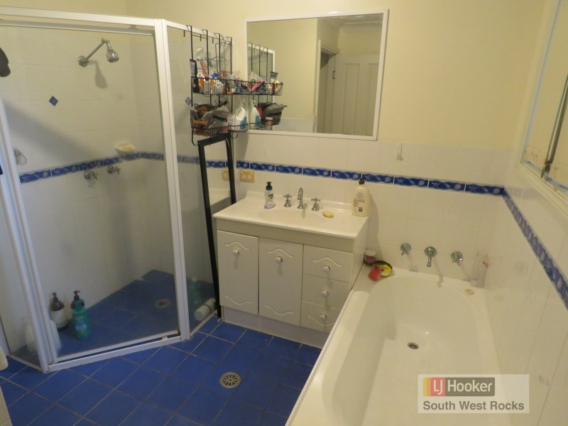 2A Lindsay Noonan Drive, South West Rocks NSW 2431