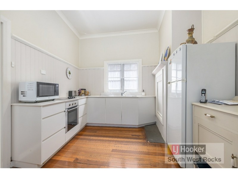 11 Landsborough Street, South West Rocks NSW 2431