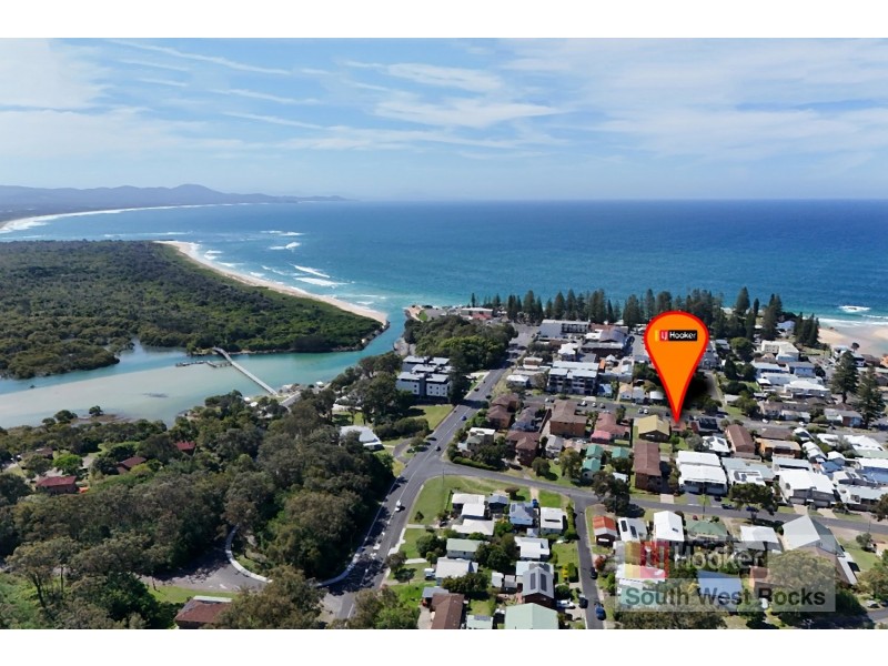 11 Landsborough Street, South West Rocks NSW 2431