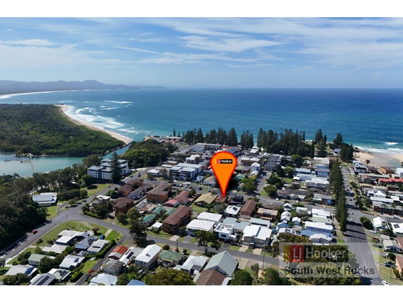 11 Landsborough Street, South West Rocks NSW 2431
