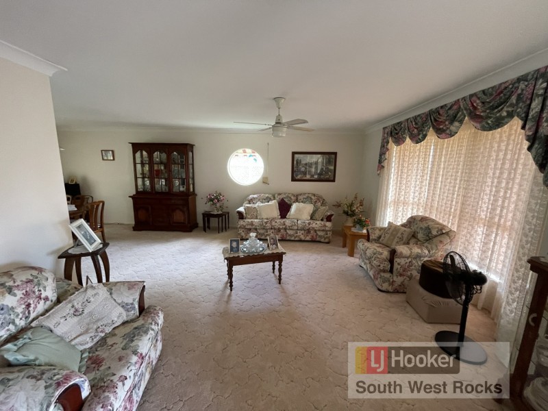 12 Marlin Drive, South West Rocks NSW 2431