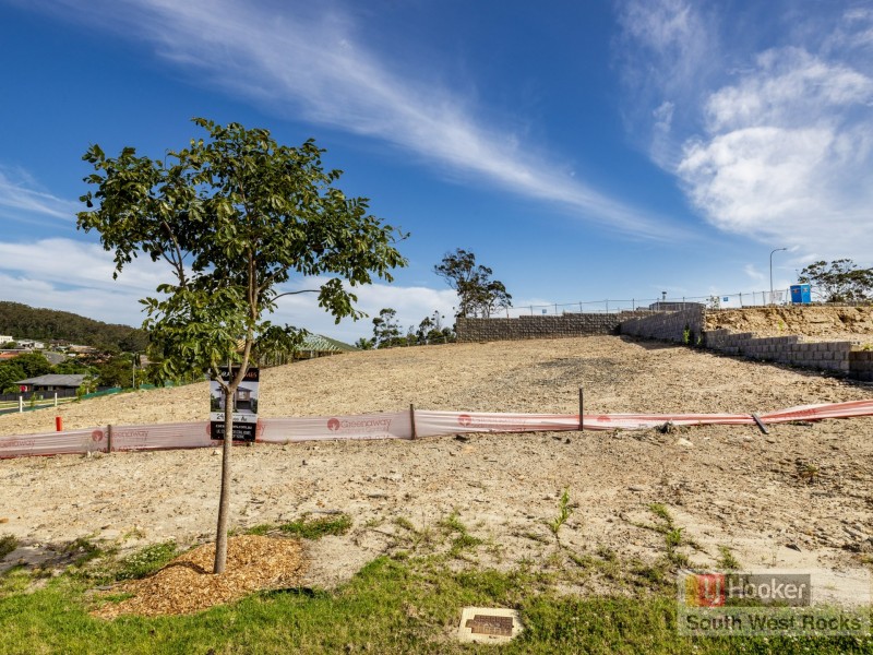 34 Trevor Judd Avenue, South West Rocks NSW 2431