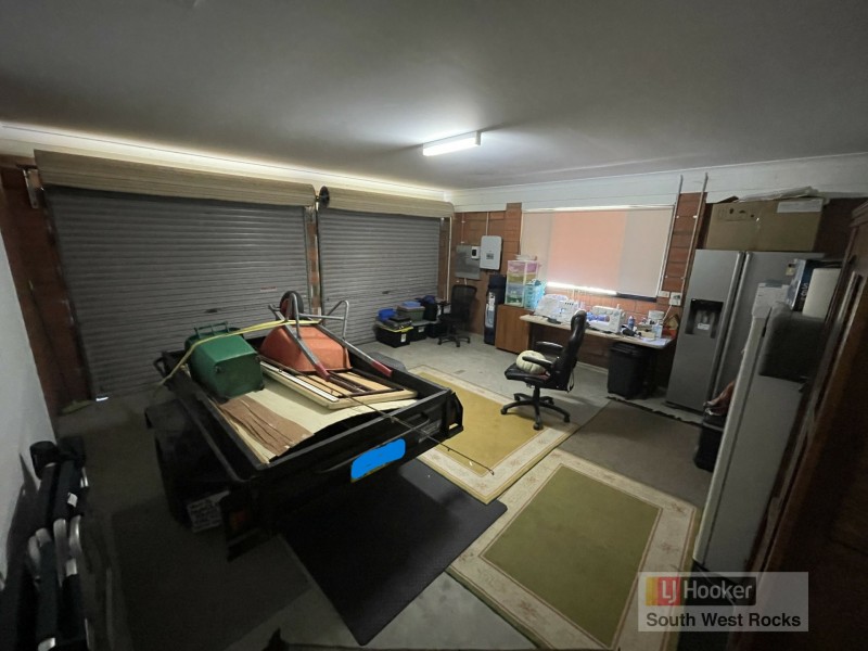 21 Athol Elliott Place, South West Rocks NSW 2431