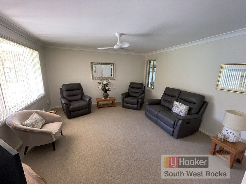 3 Peter Mark Circuit, South West Rocks NSW 2431