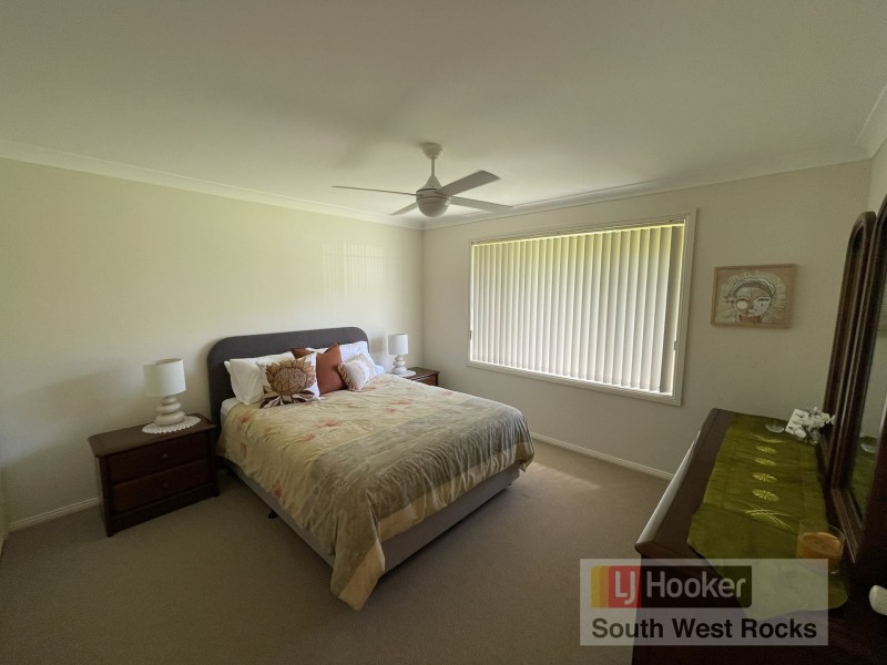 3 Peter Mark Circuit, South West Rocks NSW 2431