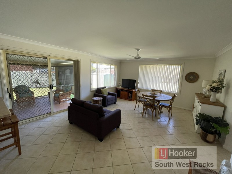 3 Peter Mark Circuit, South West Rocks NSW 2431
