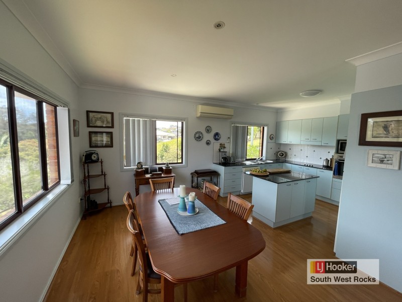 15 Salmon Circuit, South West Rocks NSW 2431
