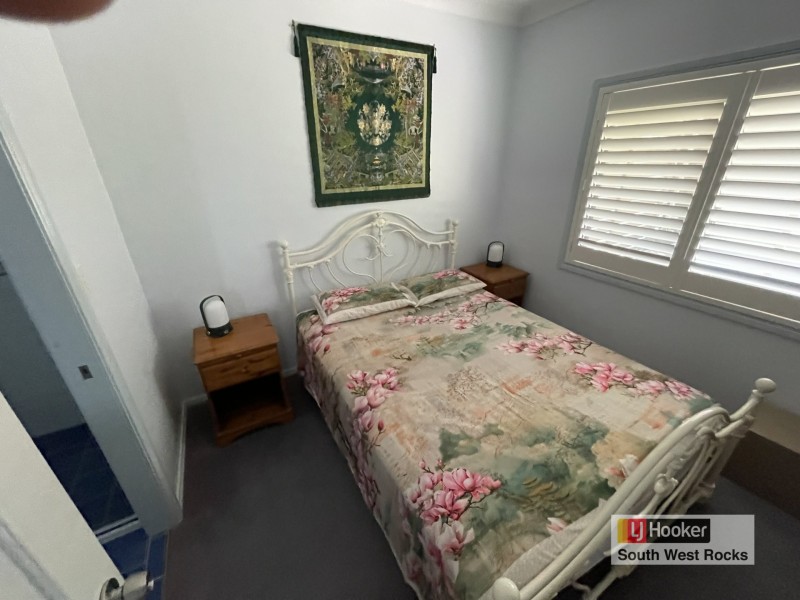 15 Salmon Circuit, South West Rocks NSW 2431