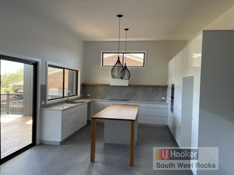 14 Government Road, South West Rocks NSW 2431