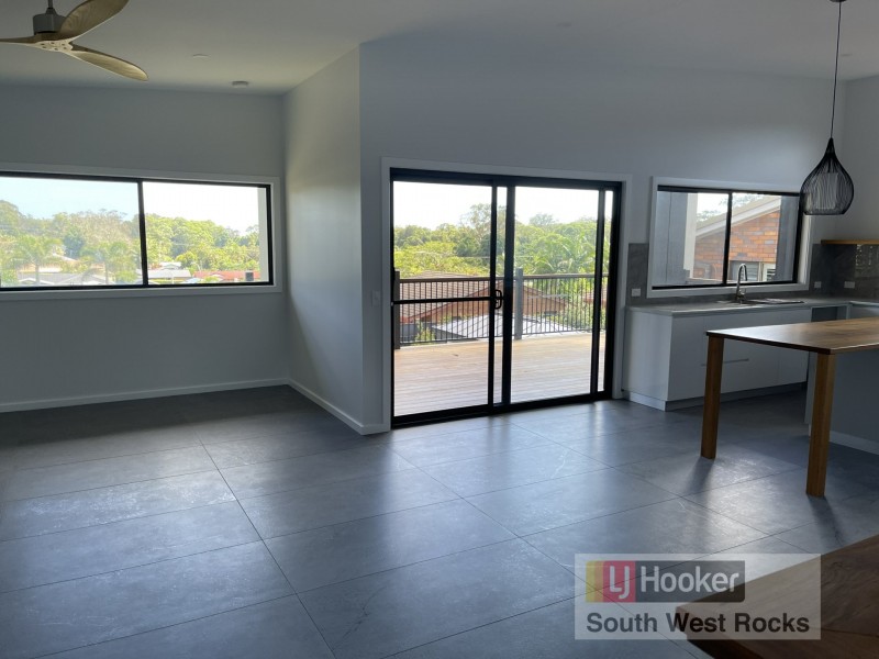 14 Government Road, South West Rocks NSW 2431