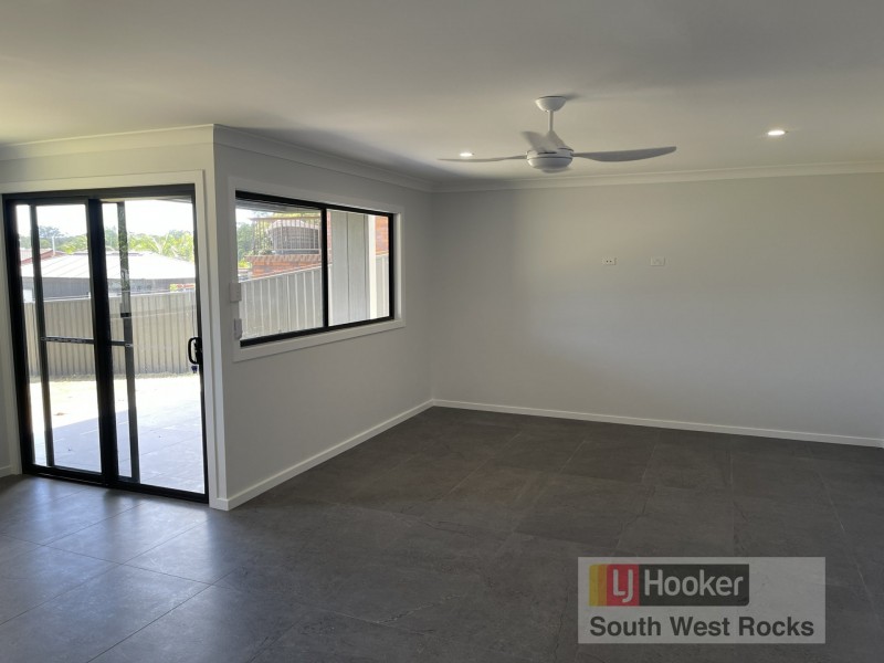 14 Government Road, South West Rocks NSW 2431
