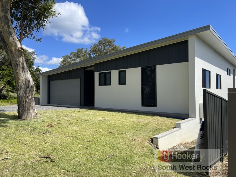 14 Government Road, South West Rocks NSW 2431