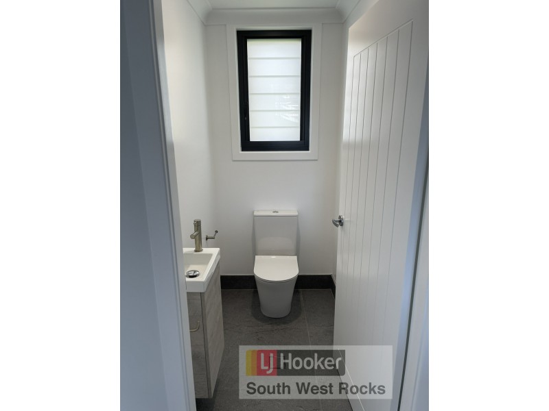 14 Government Road, South West Rocks NSW 2431