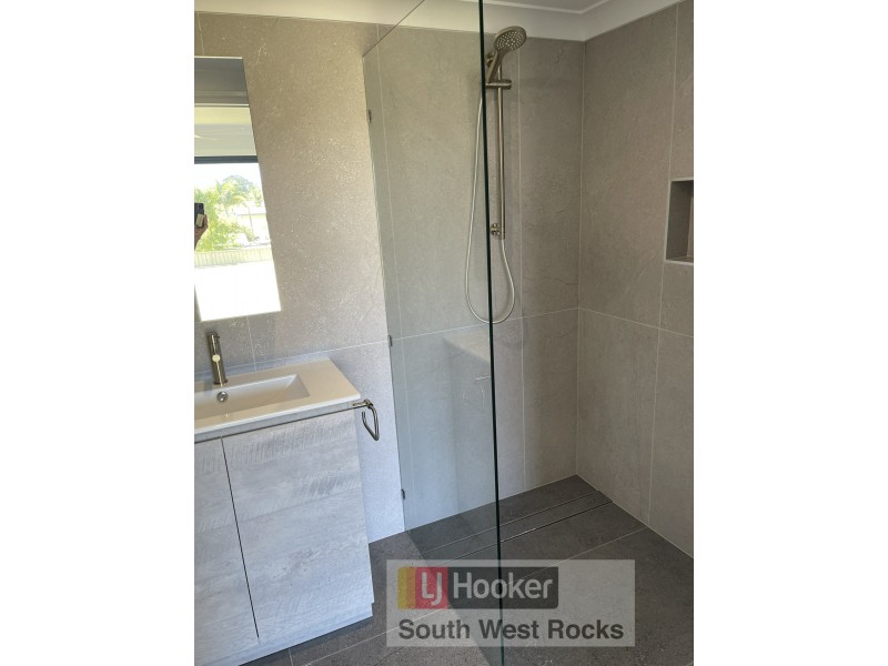 14 Government Road, South West Rocks NSW 2431