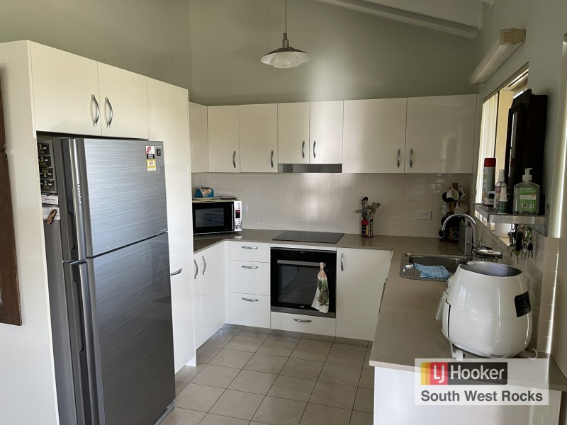 7 Lionel Hogan Close, South West Rocks NSW 2431