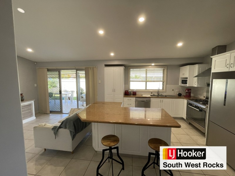 13 Dennis Crescent, South West Rocks NSW 2431