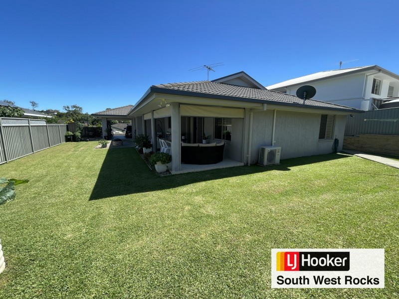 13 Dennis Crescent, South West Rocks NSW 2431