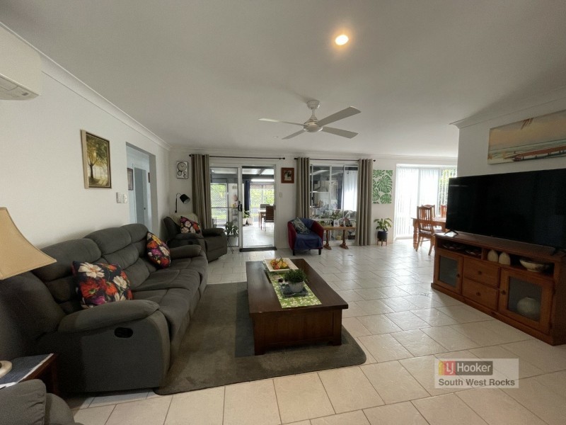 5 Tahlee Close, South West Rocks NSW 2431