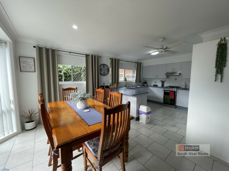 5 Tahlee Close, South West Rocks NSW 2431