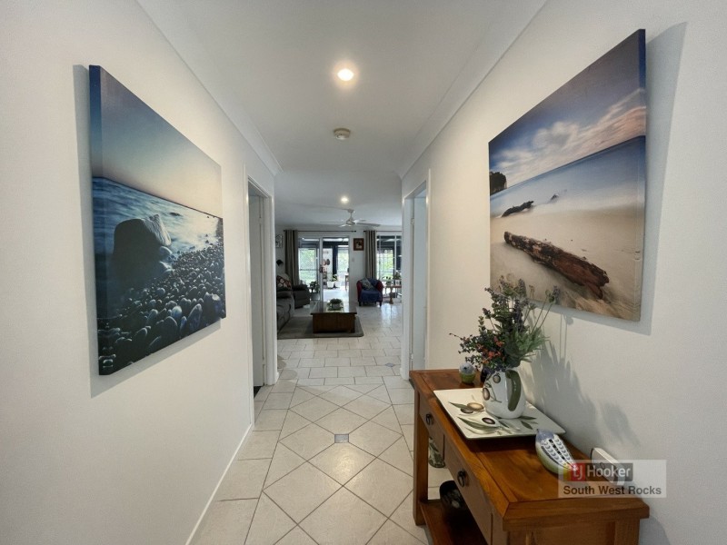 5 Tahlee Close, South West Rocks NSW 2431