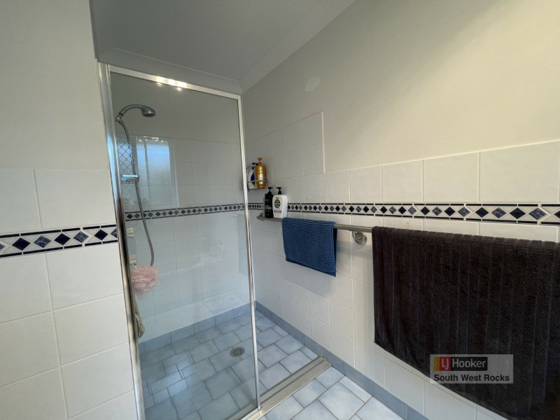 5 Tahlee Close, South West Rocks NSW 2431