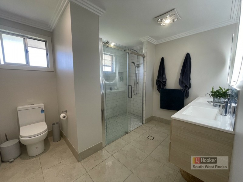 12 Panorama Avenue, South West Rocks NSW 2431