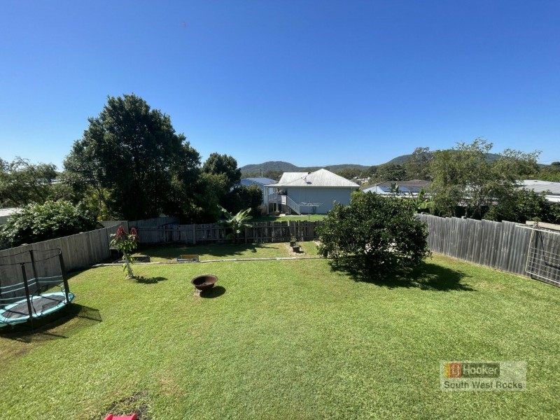12 Panorama Avenue, South West Rocks NSW 2431