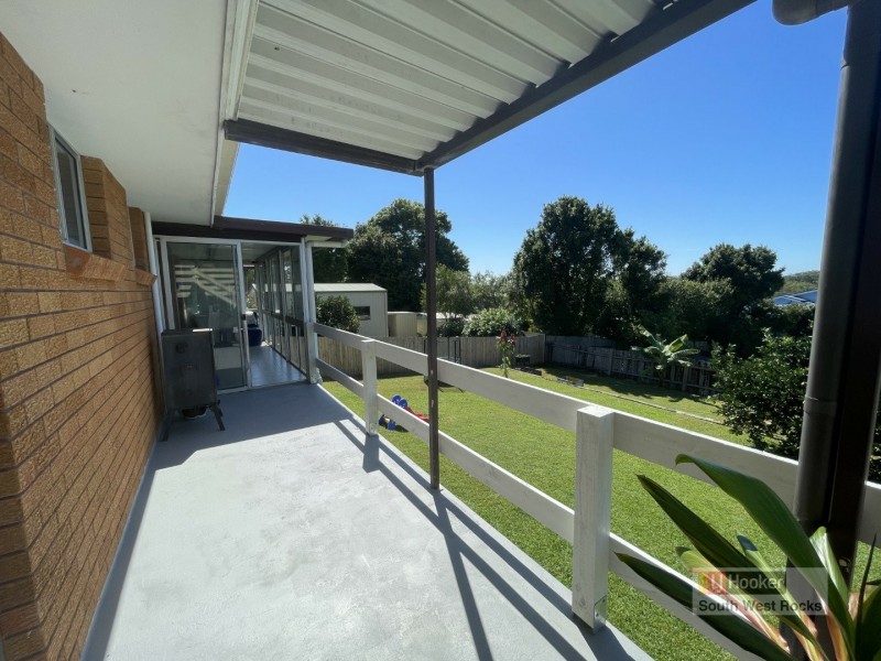 12 Panorama Avenue, South West Rocks NSW 2431