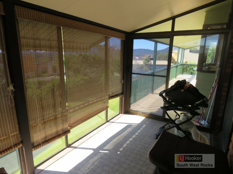 12 Crystal Place, South West Rocks NSW 2431