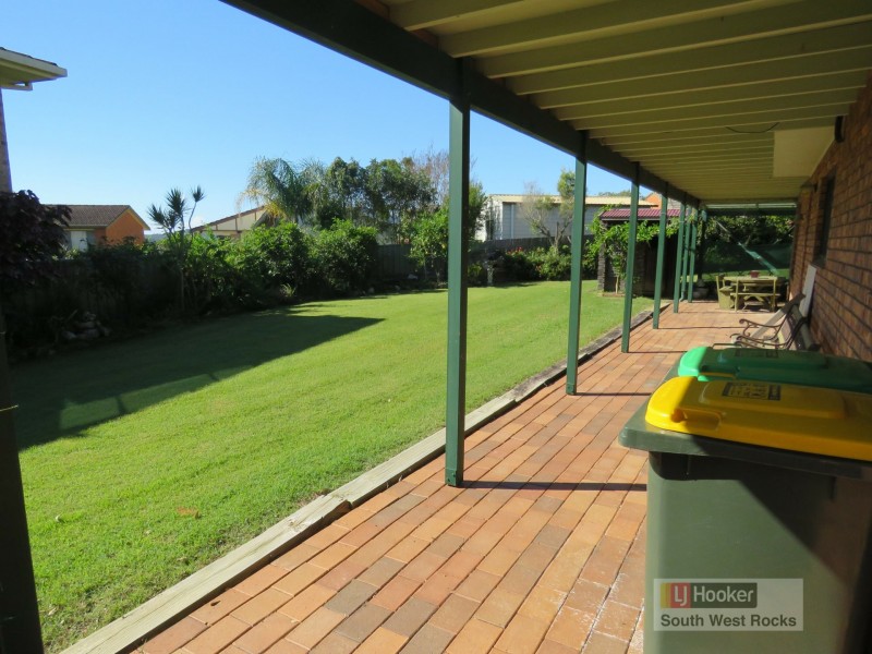 12 Crystal Place, South West Rocks NSW 2431