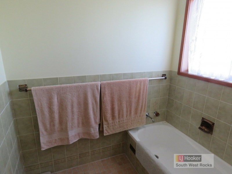 12 Crystal Place, South West Rocks NSW 2431