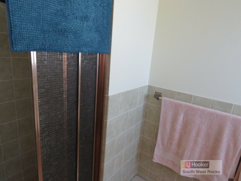 12 Crystal Place, South West Rocks NSW 2431