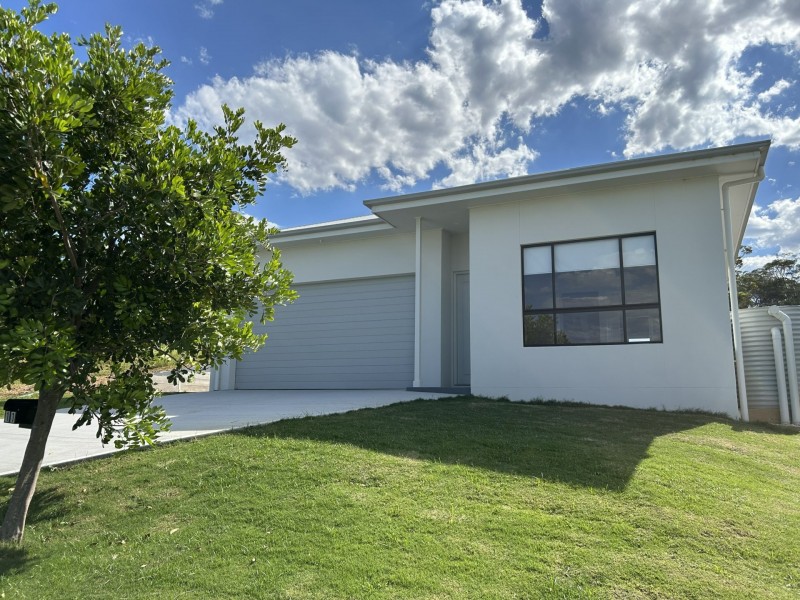 11 Koondooloo Crescent, South West Rocks NSW 2431