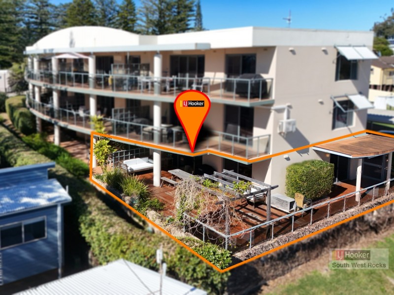 2/1 Ocean Drive, South West Rocks NSW 2431