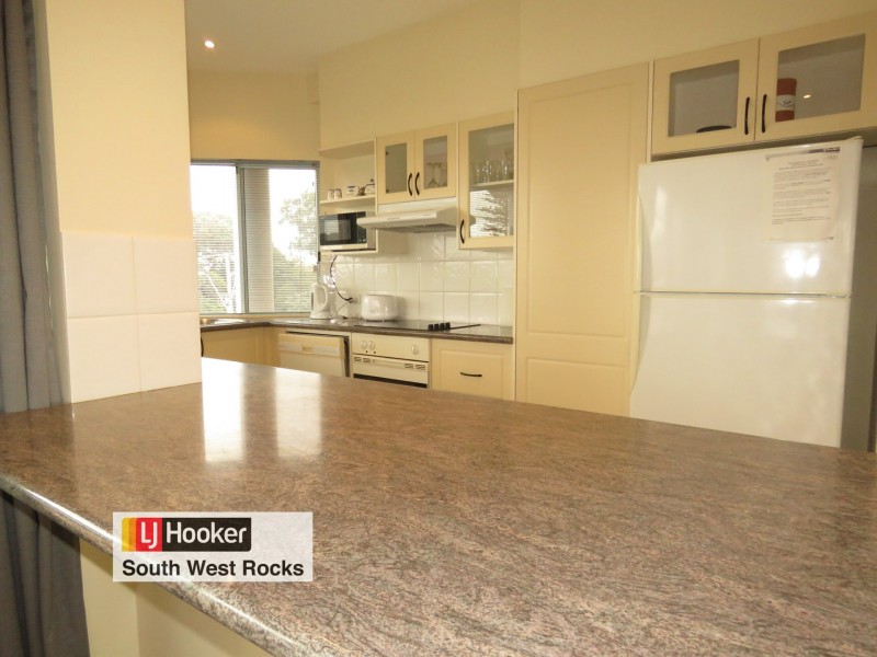 4/ Paragon Avenue, South West Rocks NSW 2431