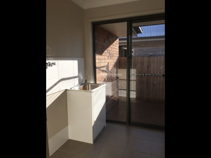 66 Neville Drive, Branyan QLD 4670