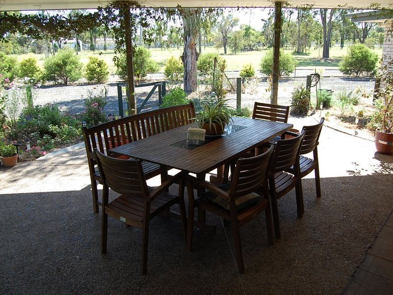 39 Park Estate Drive, Branyan QLD 4670